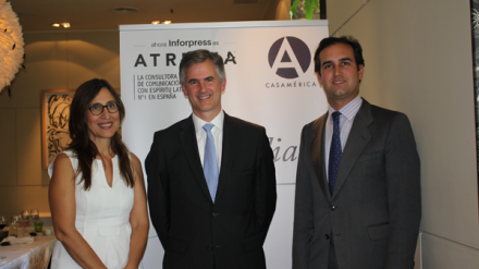 A gathering with Alejandro Álvarez von Gusted from the IADB