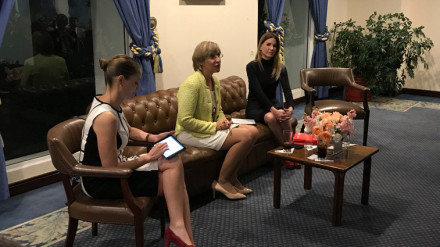 Núria Vilanova presenta su libro ‘La esencia de la empresa familiar’ en Ecuador