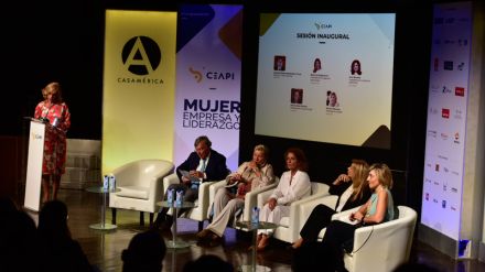 Núria Vilanova en el III Congreso Iberoamericano CEAPI: «el liderazgo de la mujer es incuestionable»