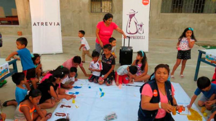 280 niños y niñas de El Callao participaron en 2019 en el programa «Por una salud de cine», apoyado por ATREVIA