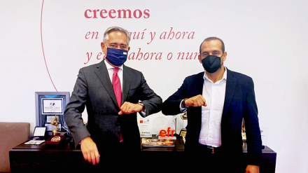 Juan Verde, Senior Partner de ATREVIA, y Juan Miguel Sucunza, presidente de CEN, reunidos en ATREVIA Madrid