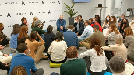 Reunión de directores de ATREVIA en Barcelona para analizar los desafíos del futuro de la comunicación
