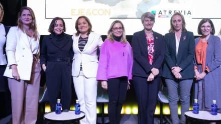 El liderazgo femenino, clave en el futuro de las empresas y en la guerra por el talento según un análisis de ATREVIA y EJE&CON