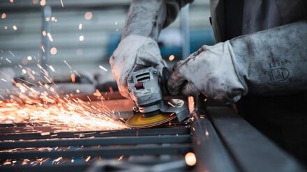 La UE propone aranceles de hasta el 50 % para proteger su industria del acero frente al exceso de oferta global